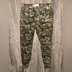 Levi's Camo Joggers